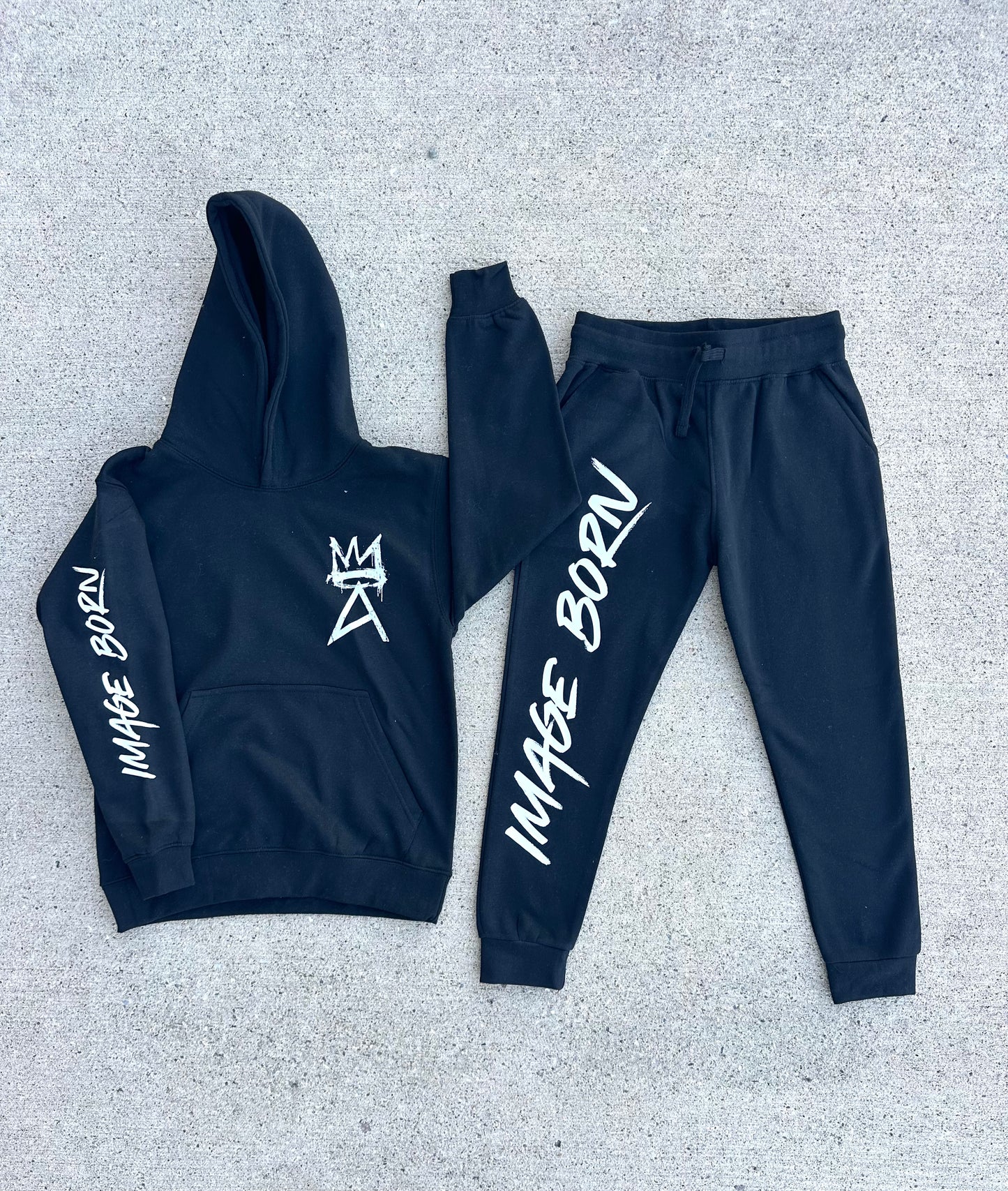 🖤 The Protector – Black