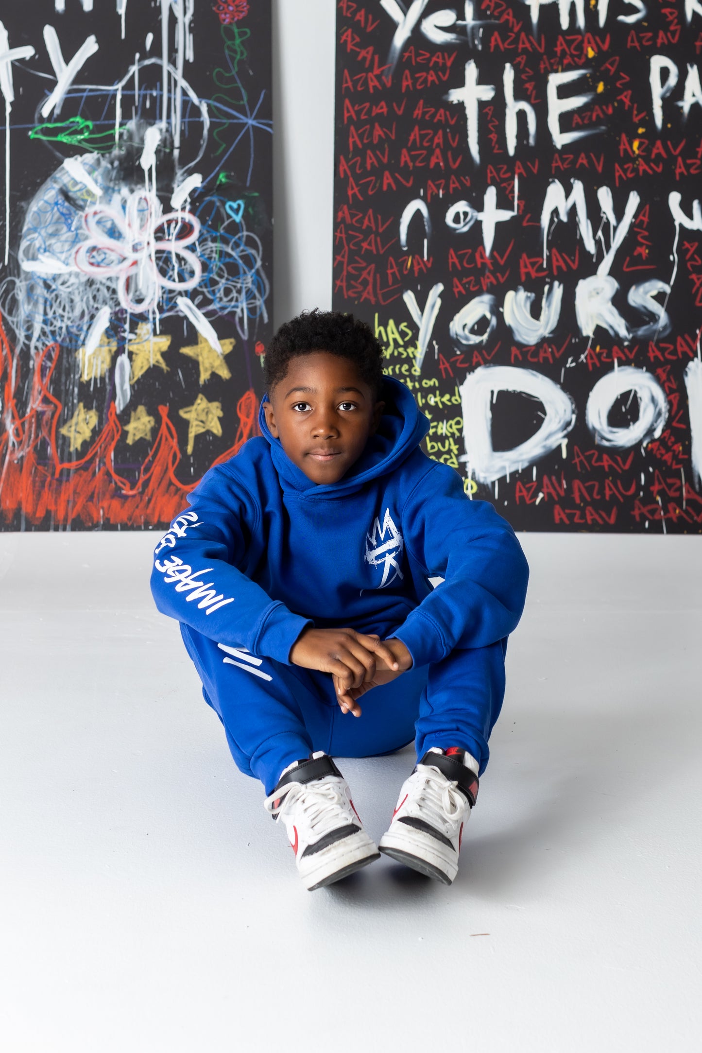 🔷 The Leader – Royal Blue