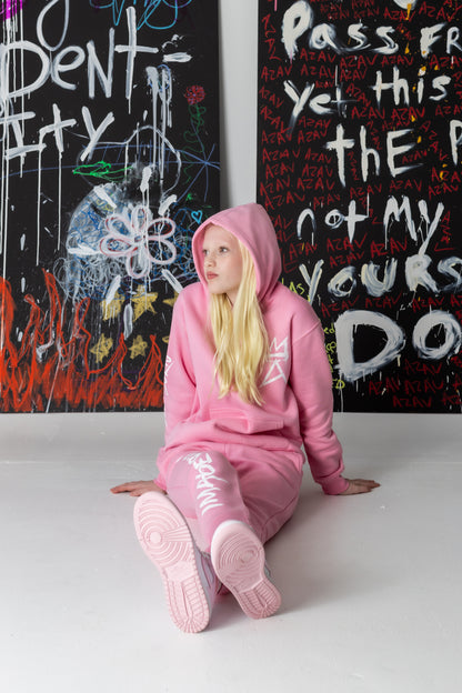 💖 The Fearless – Pink